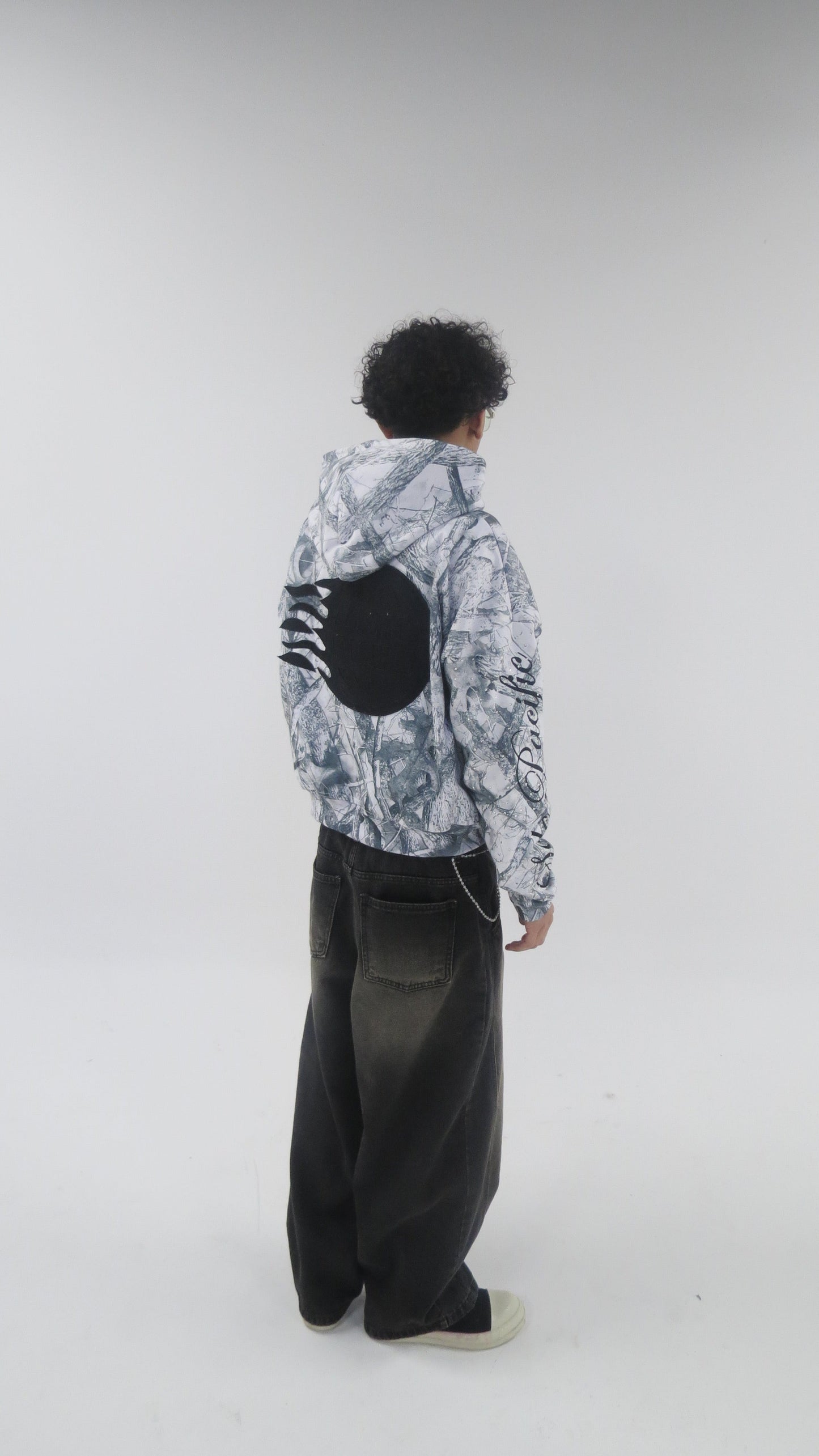 Tundra ‘Cursive’ Sweatpant