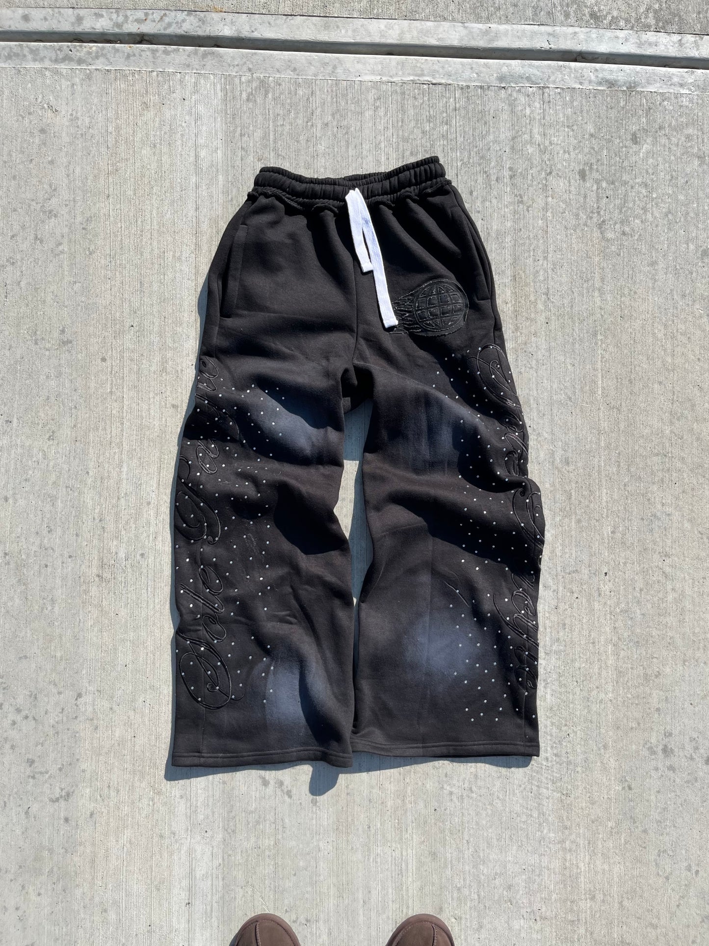 Onyx “Cursive” Sweatpant